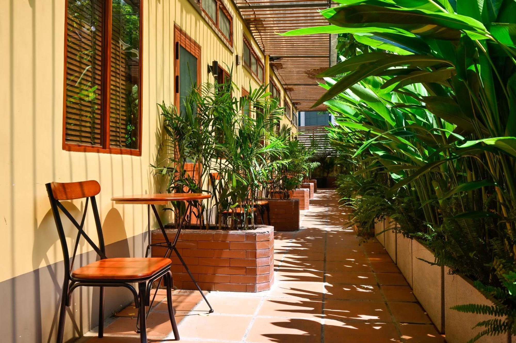 ホテル Jade Garden - Secret Courtyard In Saigon ホーチミン市 エクステリア 写真